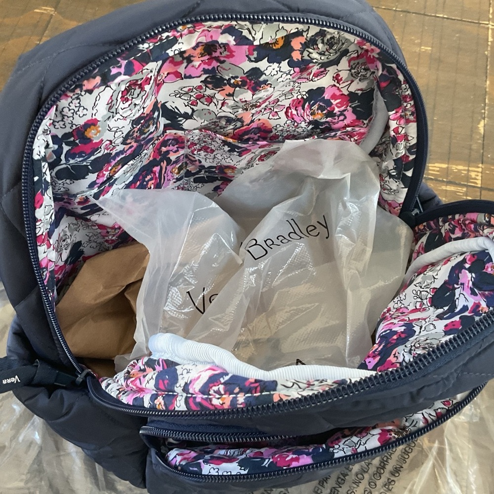 🌸Vera Bradley Ultralight Essential Compact Backpack - Picture 11 of 15
